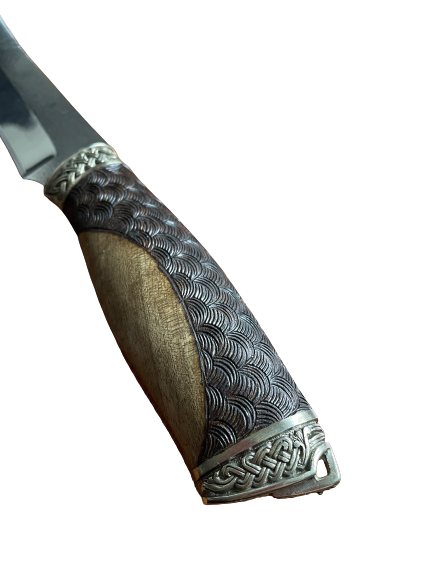 Knife 30 cm.