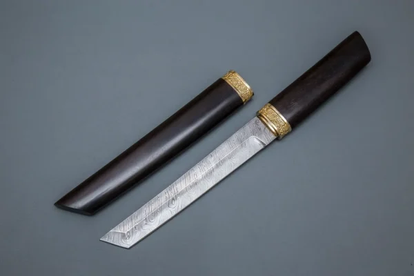 Нож TANTO