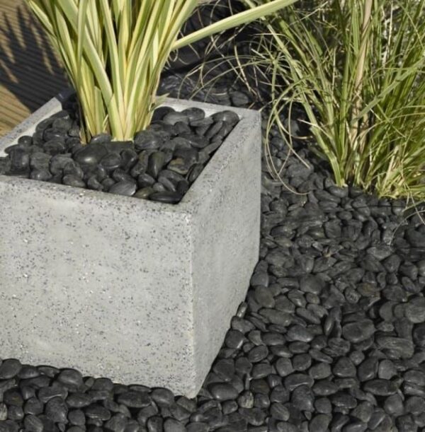 Pebbles "BLACK" polished (A) 20-30 mm. 20 kg.